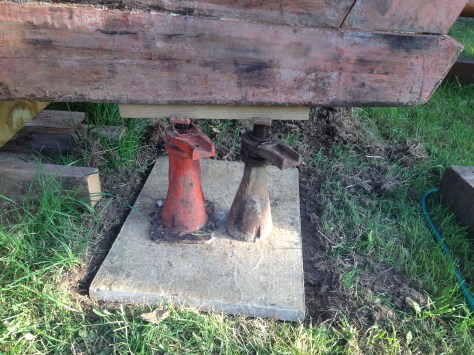 Venrable Lorry Jacks still in gainful employ.